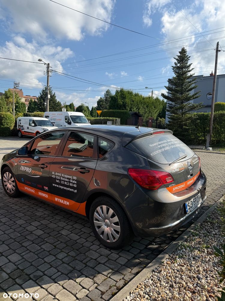 Opel Astra IV 1.4 Essentia - 4