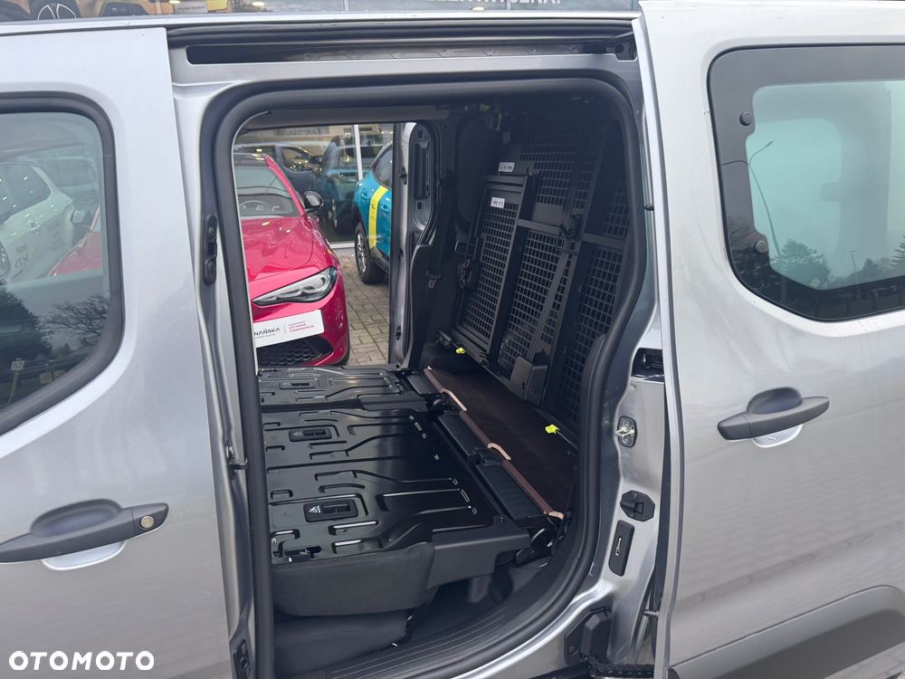 Opel Combo Cargo Załogowy XL - 11