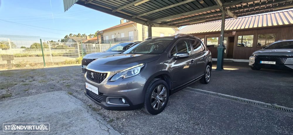 Peugeot 2008 1.2 PureTech Style - 1