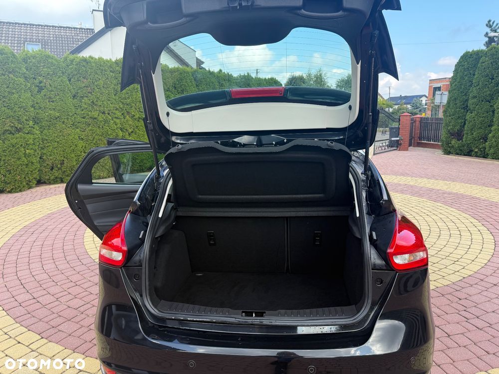 Ford Focus 1.0 EcoBoost Titanium - 22
