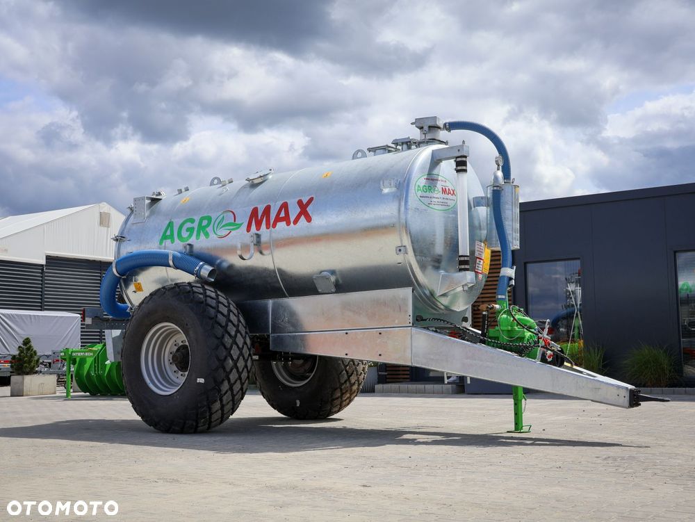 WÓZ ASENIZACYJNY BECZKOWÓZ BECZKA 8000L AGRO-MAX - OD RĘKI - 1