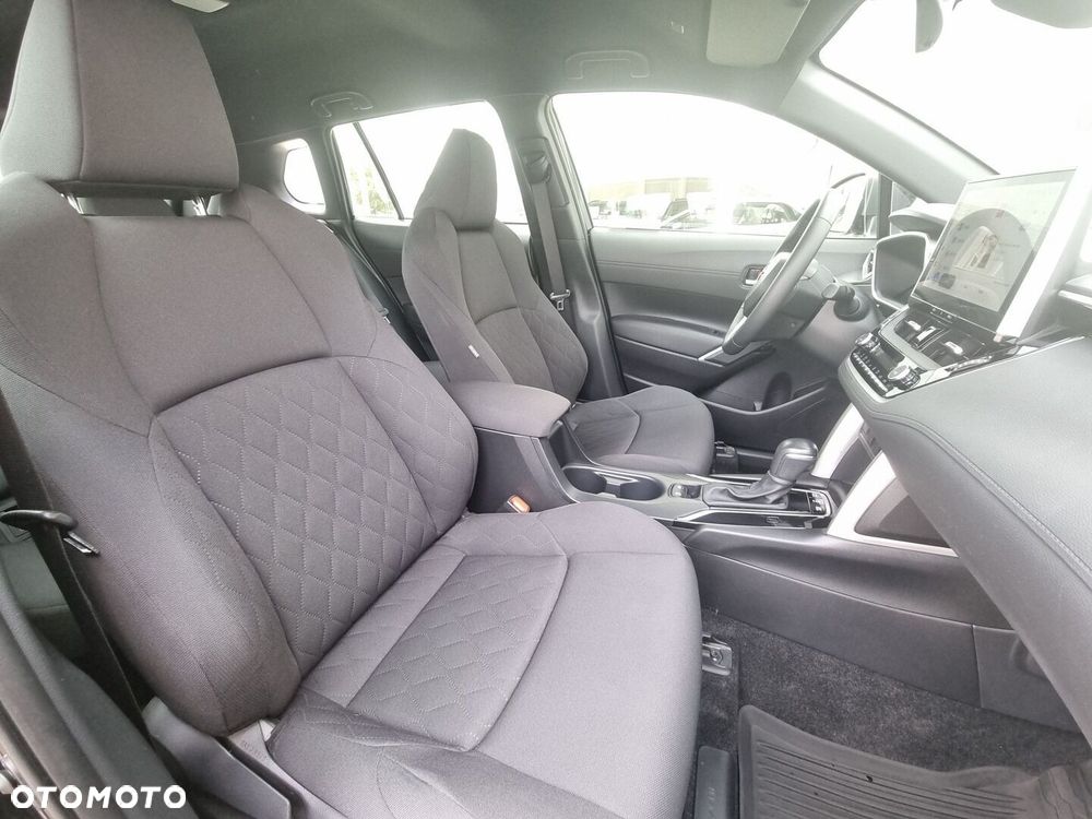 Toyota Corolla Cross - 10