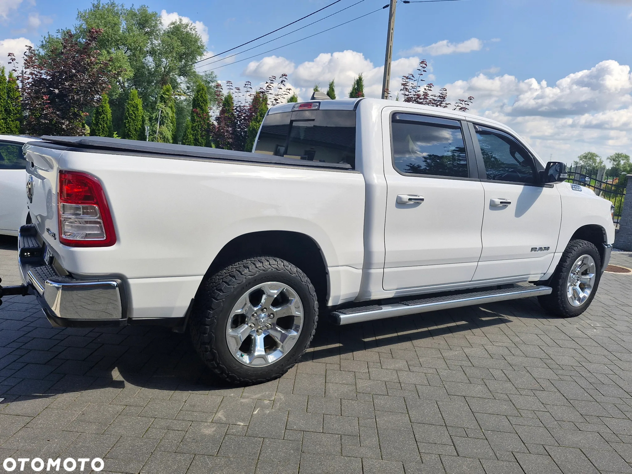 Dodge RAM 1500 5.7 4x4 - 8