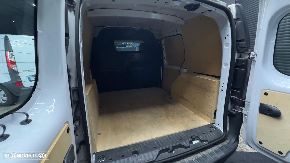 Renault kangoo  ZE - 37