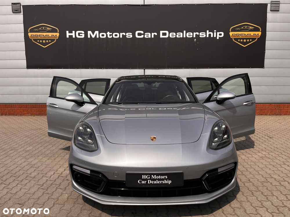 Porsche Panamera 4 - 19