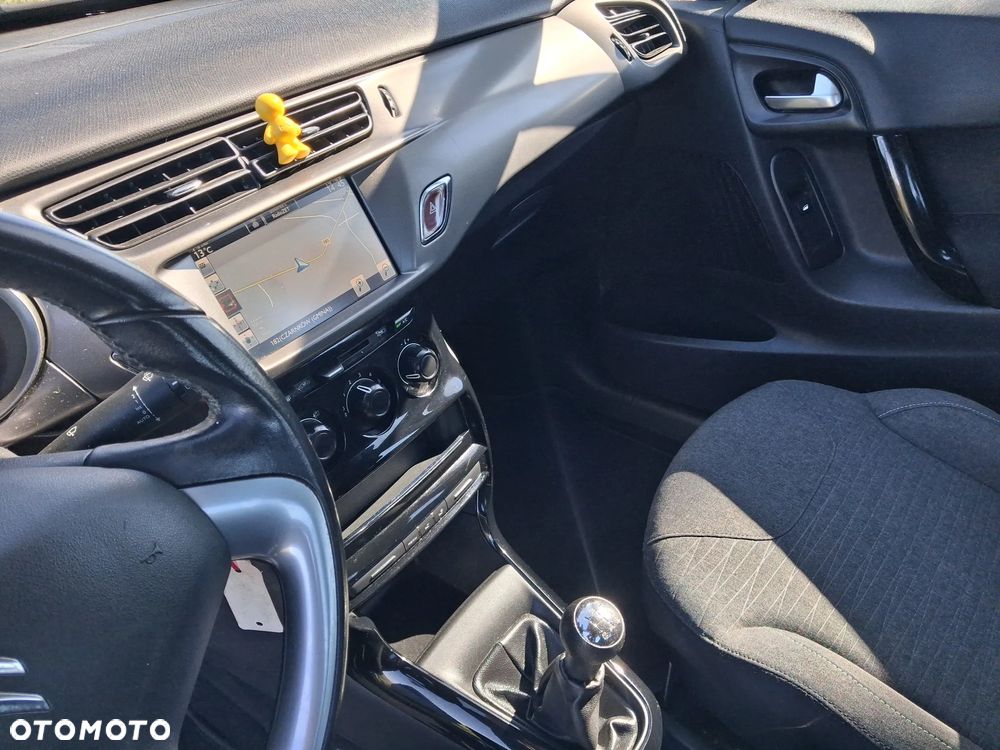 Citroën C3 Pure Tech 82 ELLE - 16