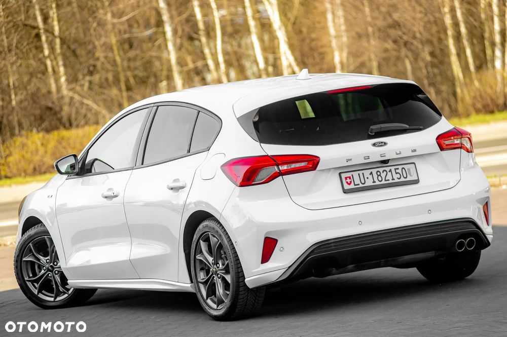 Ford Focus - 11