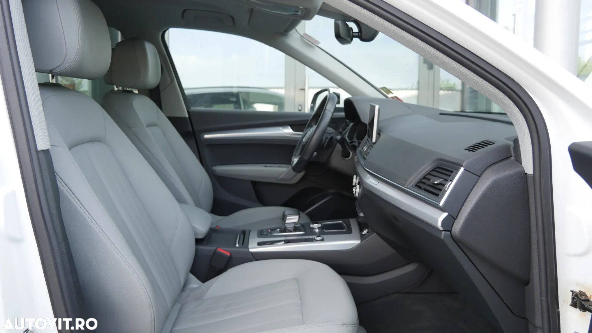 Audi Q5 2.0 40 TDI quattro S tronic Design - 17