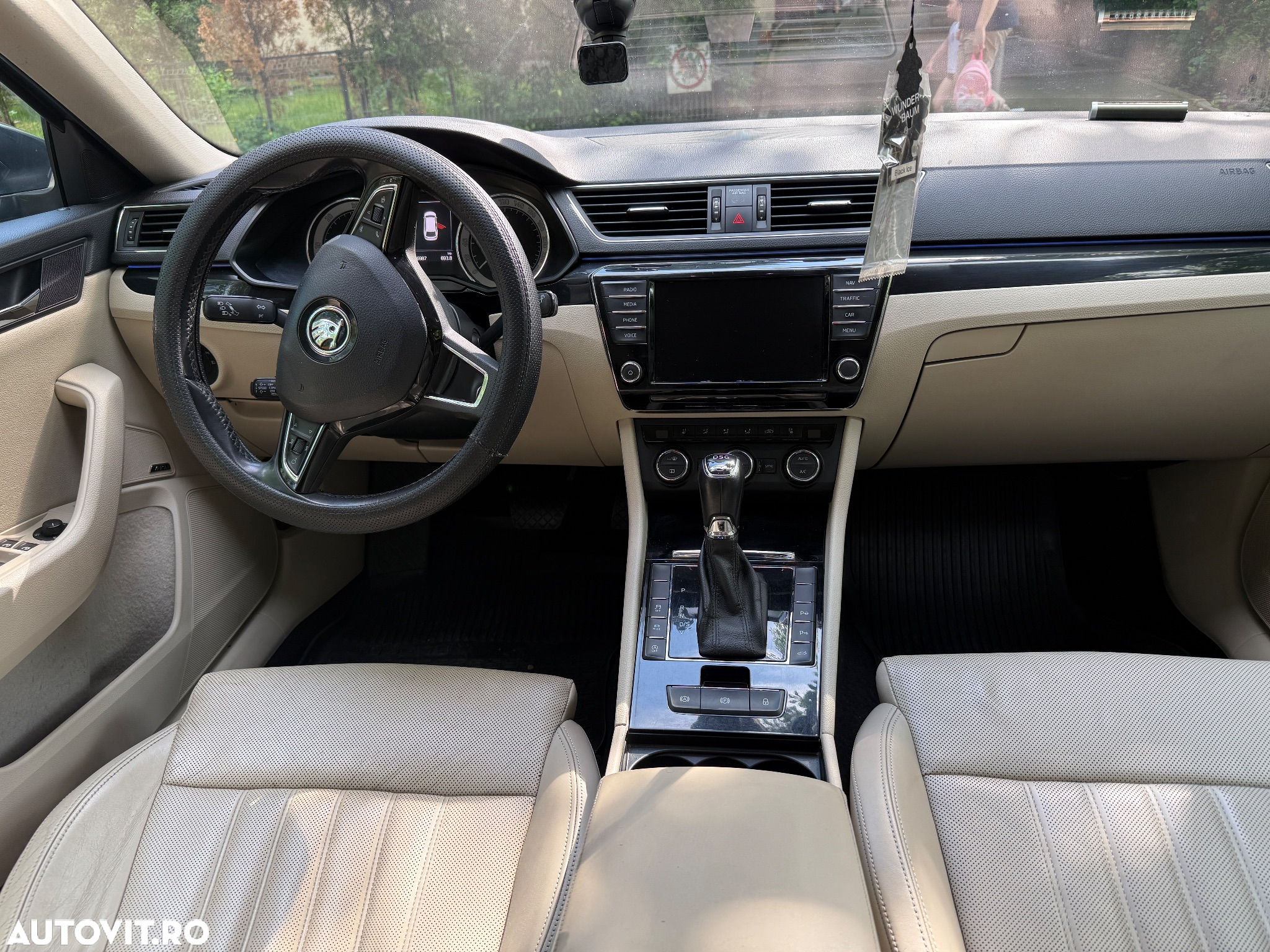 Skoda Superb 2.0 TDI 4X4 DSG Laurin & Klement - 7