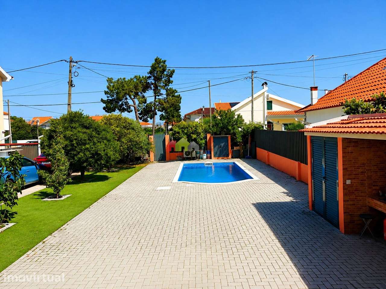 Moradia T5 com Piscina Aquecida e 645 m2 de Terreno | Potencial para D - Grande imagem: 3/52