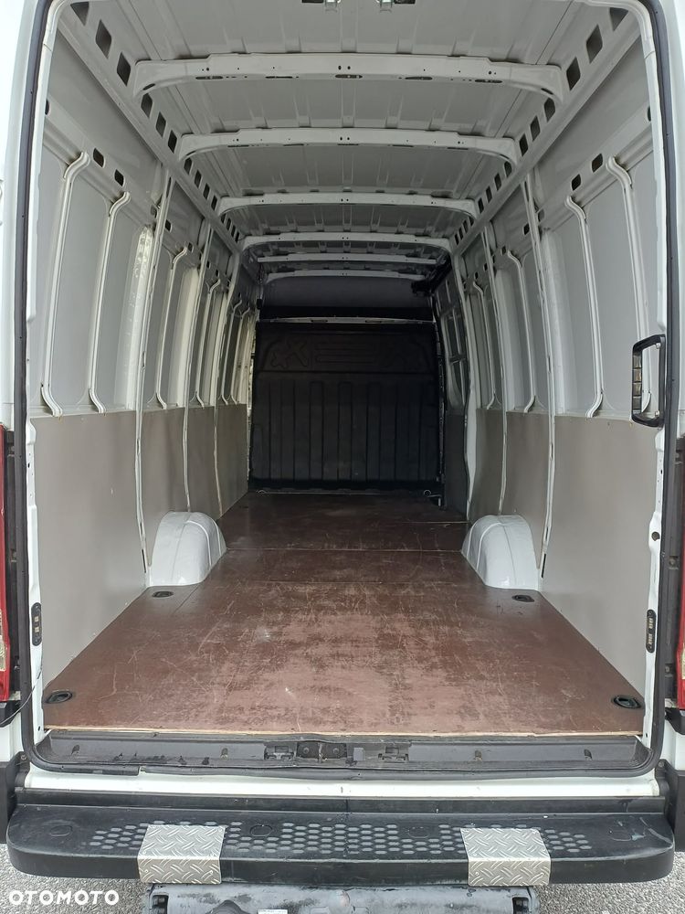 Iveco 35S15 - 16