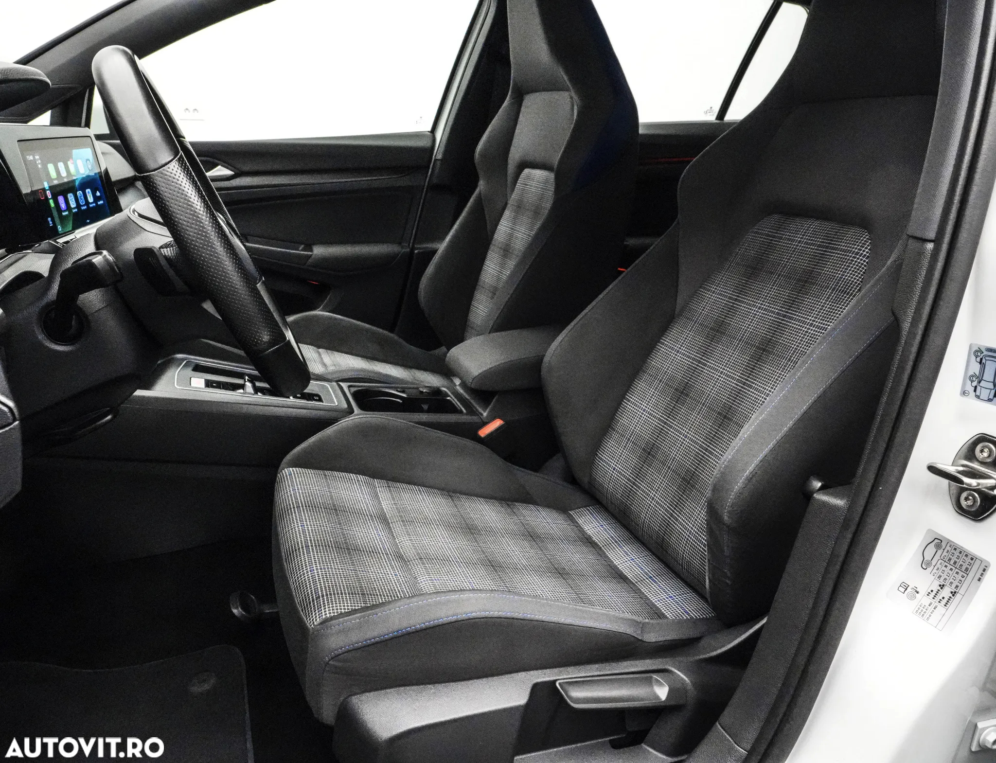 Volkswagen Golf GTE - 13