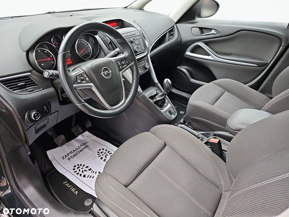 Opel Zafira - 11