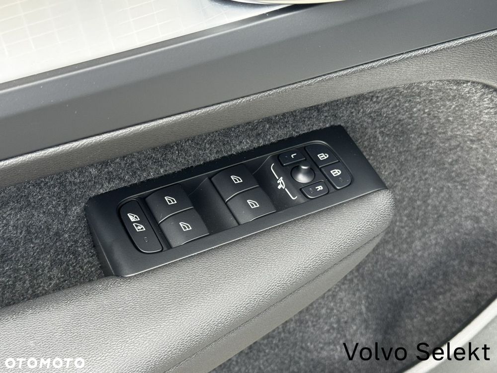 Volvo XC 40 B3 Core - 25