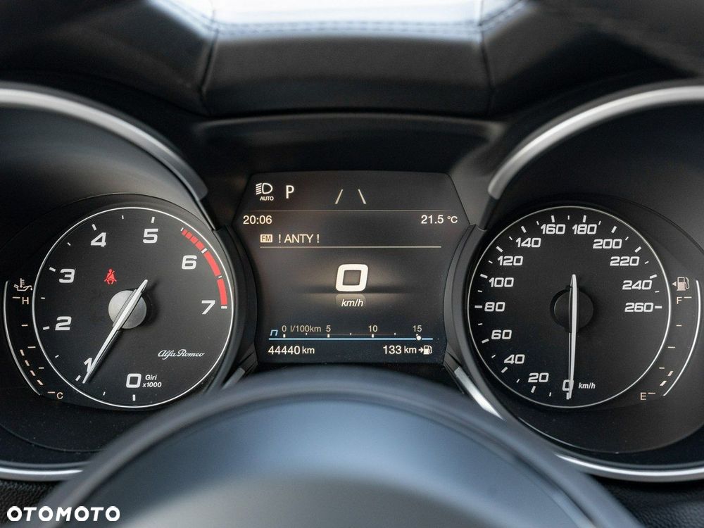 Alfa Romeo Stelvio 2.0 Turbo TI Q4 - 16