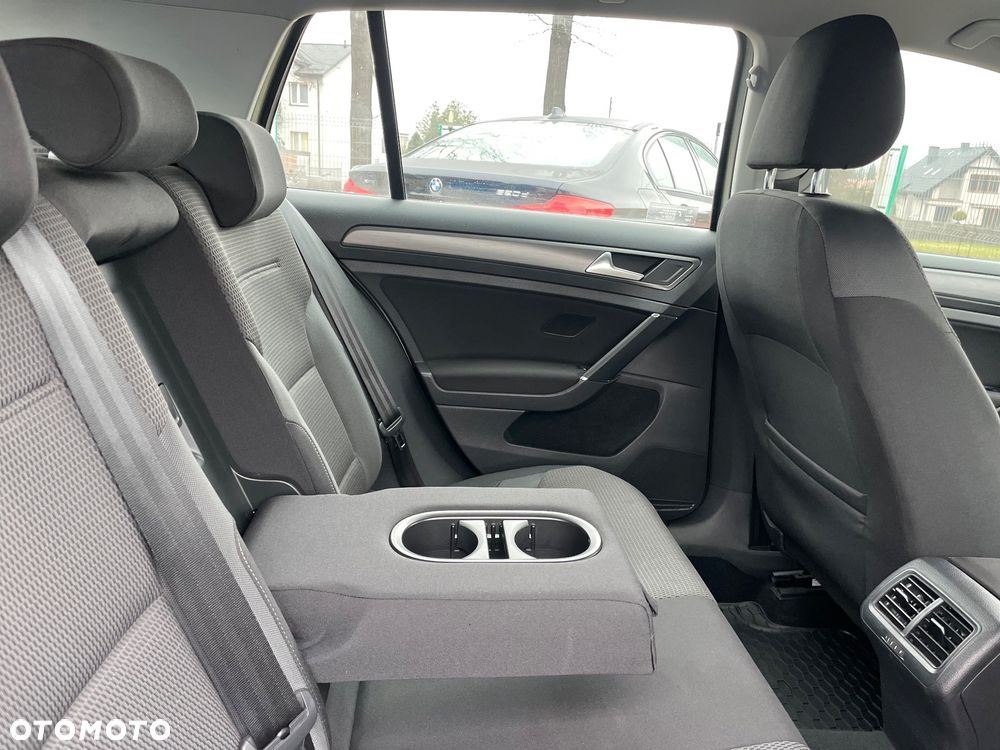 Volkswagen Golf 1.4 TSI BMT Comfortline - 22