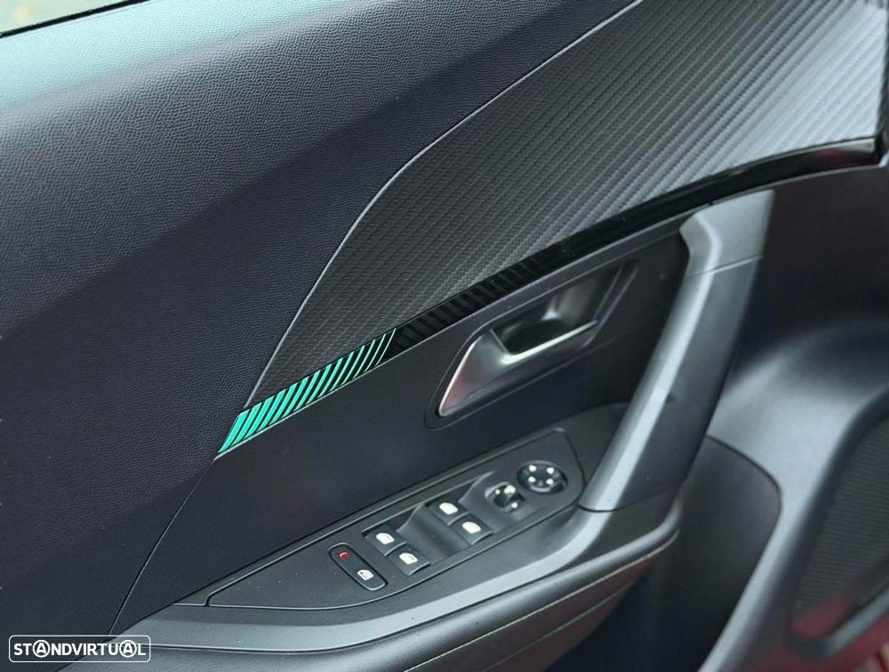 Peugeot 2008 1.5 BlueHDi Allure Pack EAT8 - 12