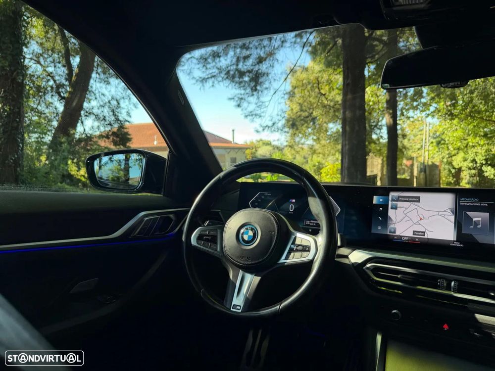 BMW i4 eDrive40 Desportiva M - 18