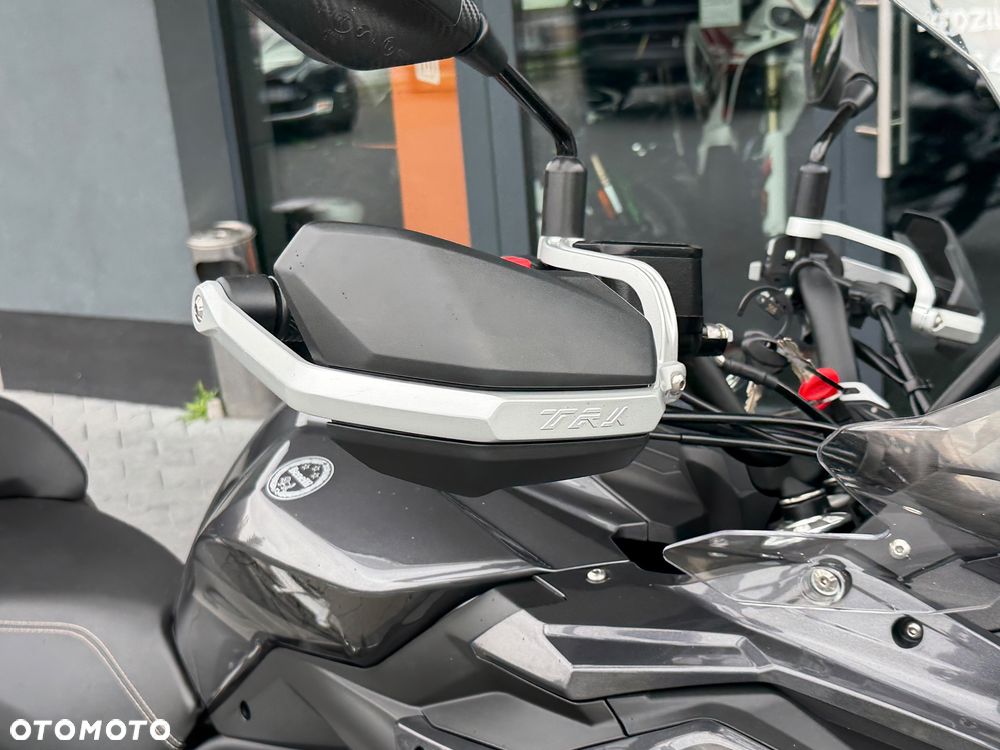 Benelli TRK 502X - 17