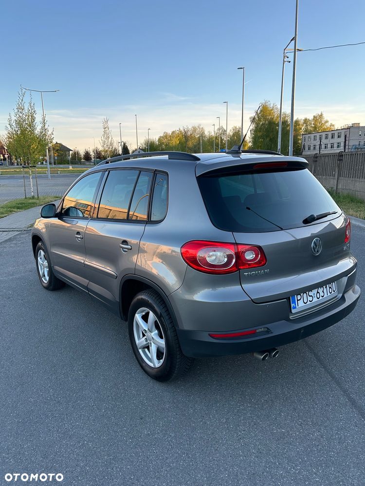 Volkswagen Tiguan 2.0 TDI DPF 4Motion Track & Field - 9