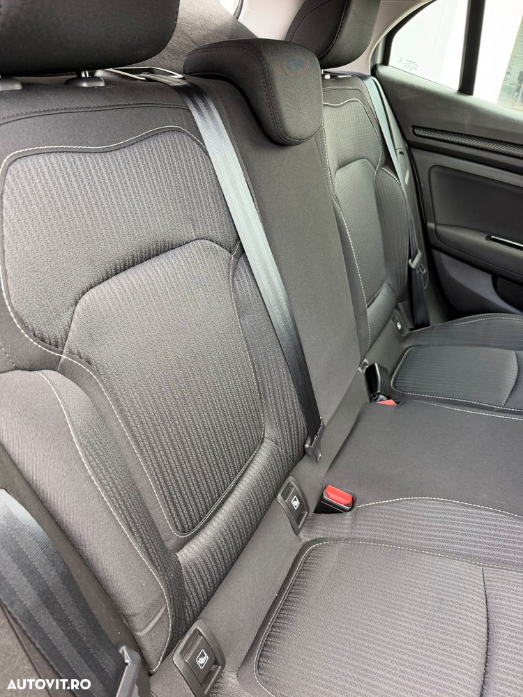 Renault Megane BLUE dCi Zen - 19