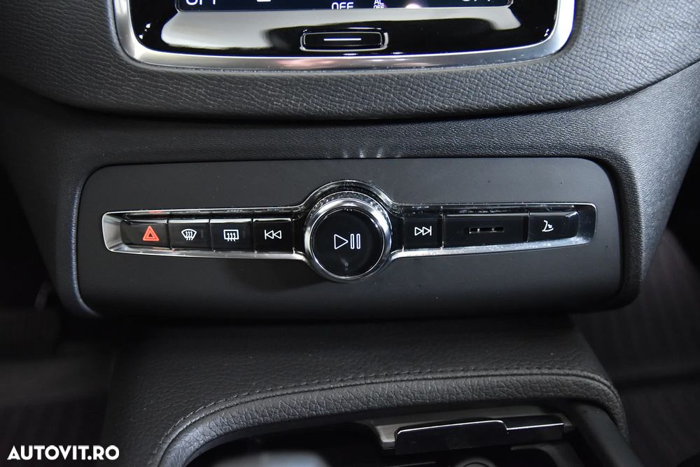 Volvo XC 90 - 18
