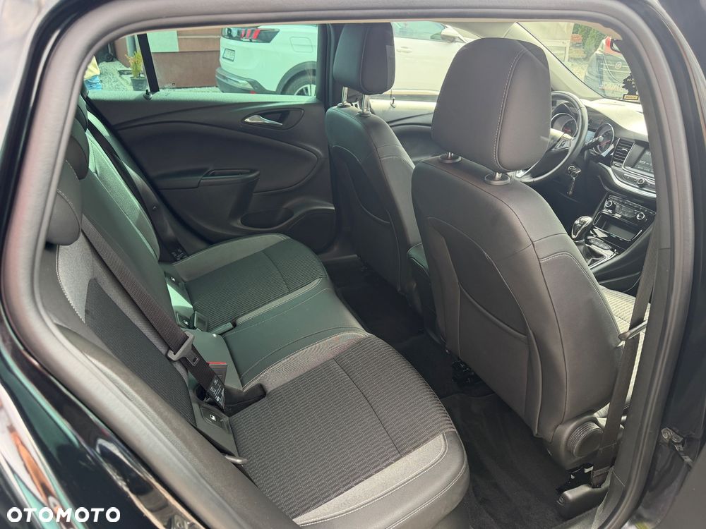 Opel Astra 1.2 Turbo Business Edition - 22