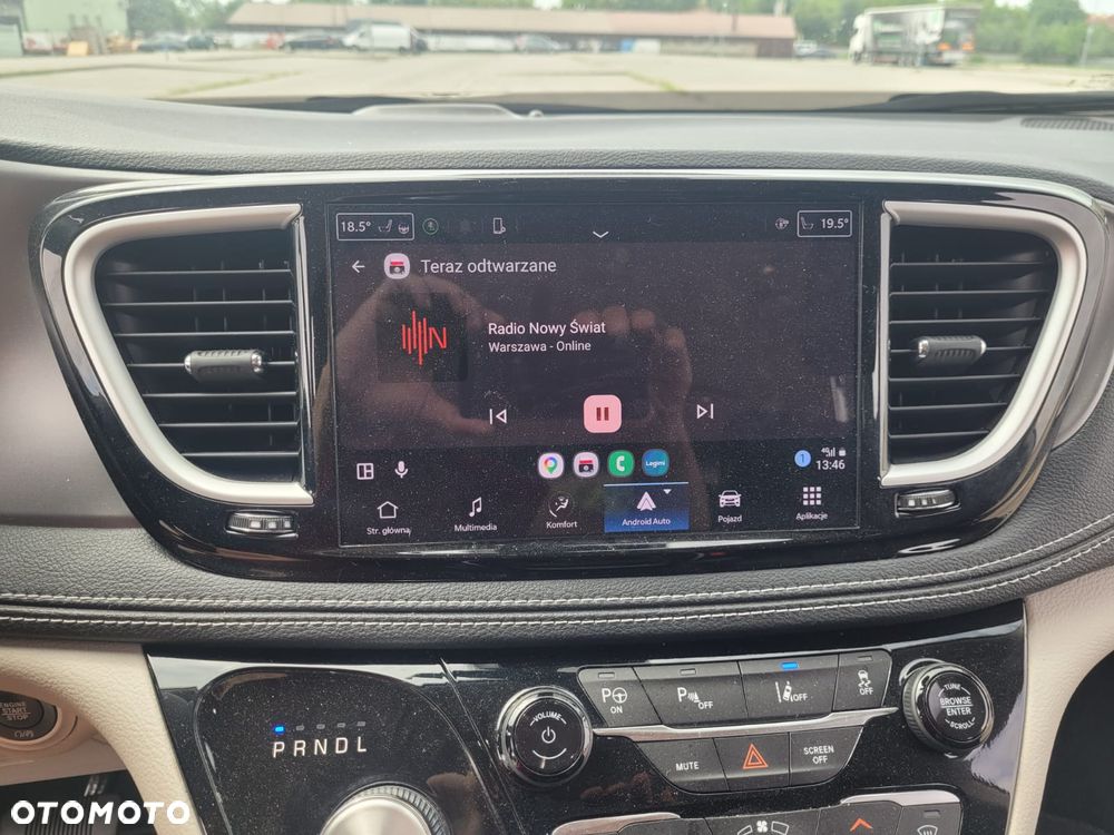 Chrysler Pacifica - 21