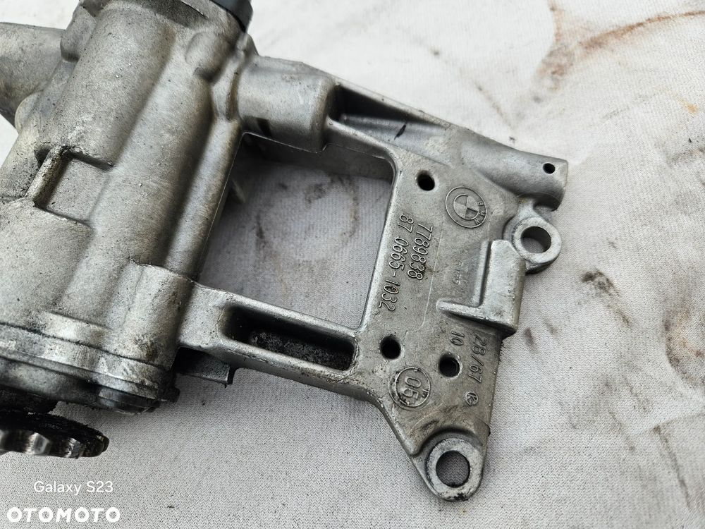 Pompa oleju olejowa BMW E60 E61 3,0 D 2006r 7789838 - 3
