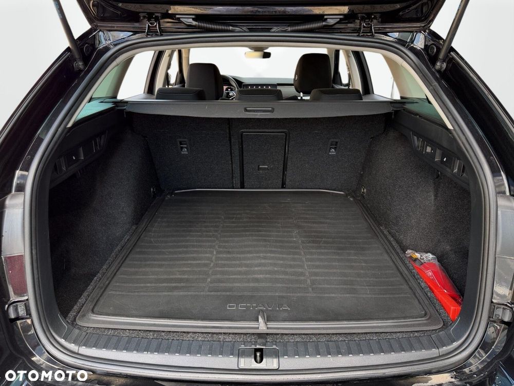 Skoda Octavia 2.0 TDI Style DSG - 12