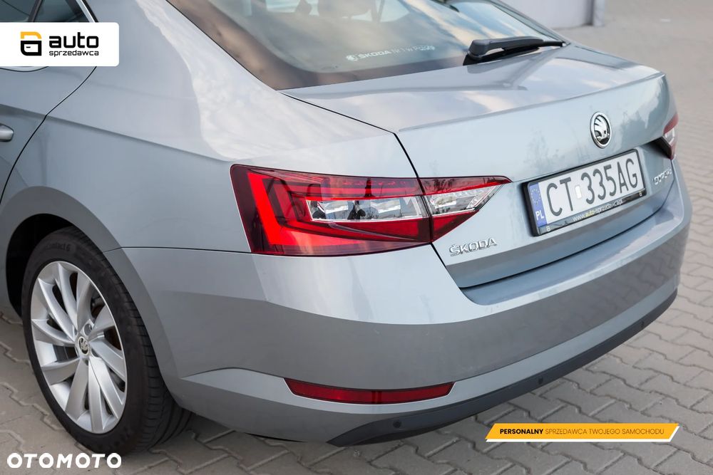 Skoda Superb 2.0 TDI Style DSG - 19
