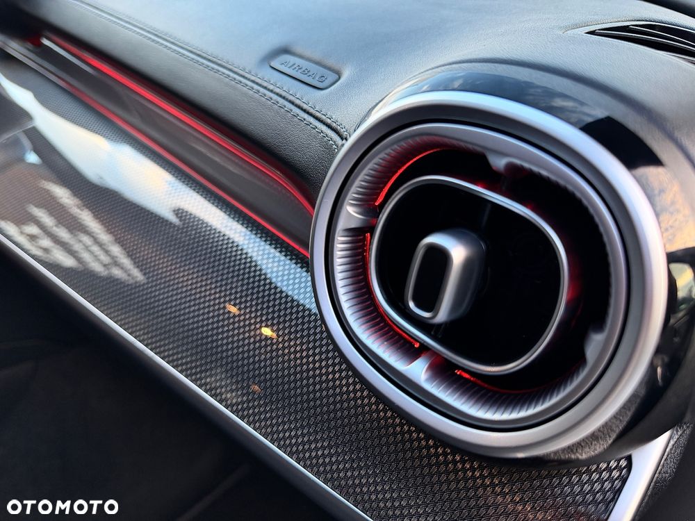 Mercedes-Benz Klasa C 180 9G-TRONIC AMG Line - 29