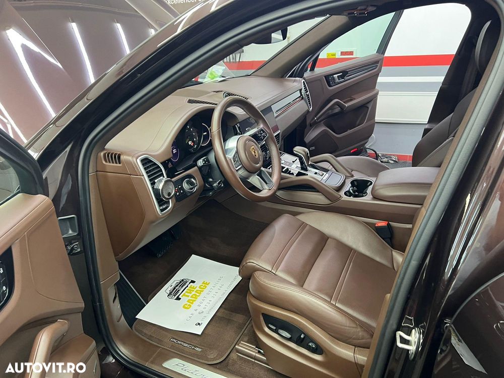 Porsche Cayenne E-Hybrid - 6