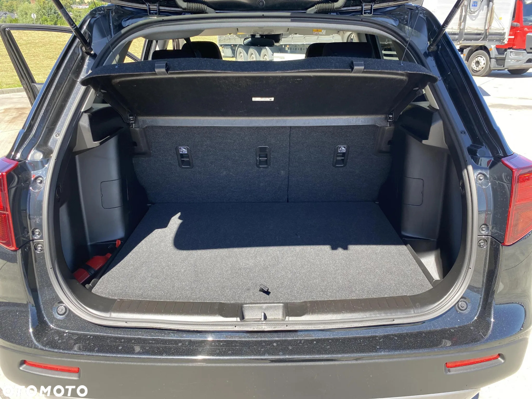 Suzuki Vitara 1.4 Boosterjet SHVS Premium 4WD - 17