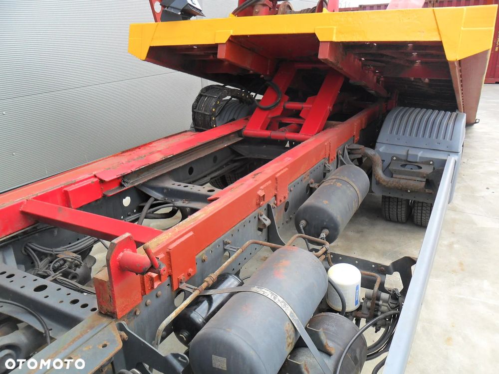 Mercedes-Benz Atego 818 - 20