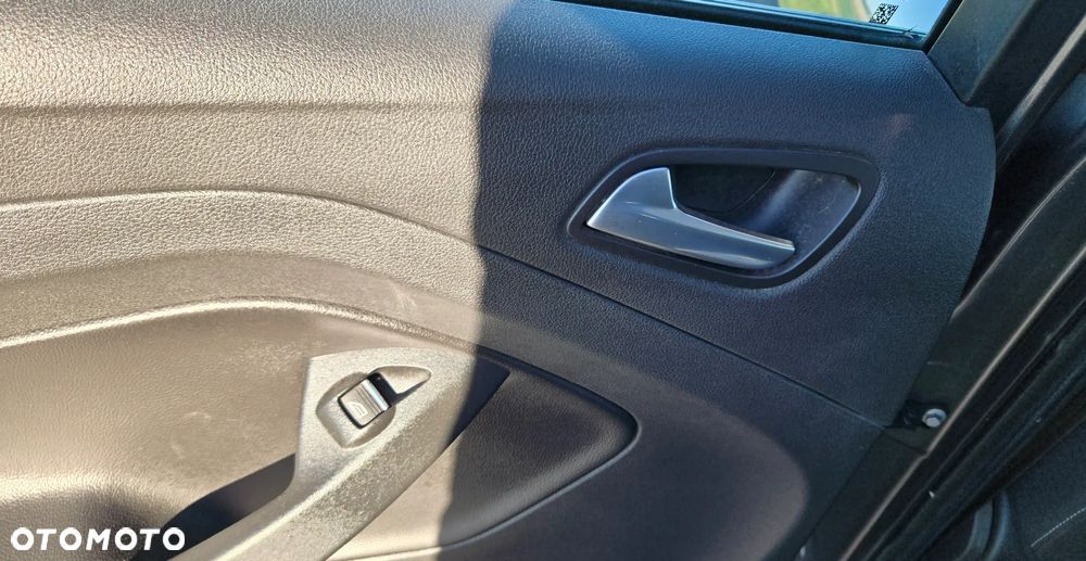 Ford Kuga 2.0 TDCi 4x4 Titanium - 40