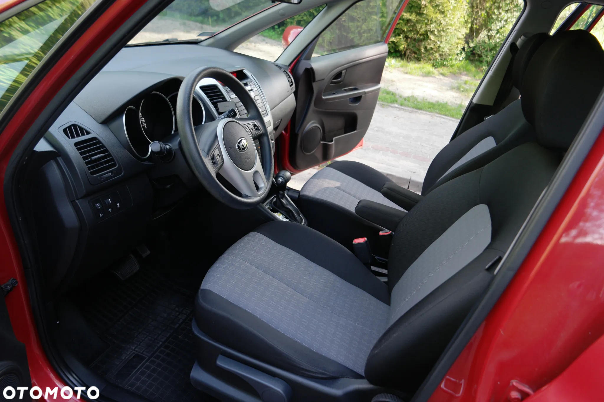 Kia Venga - 17
