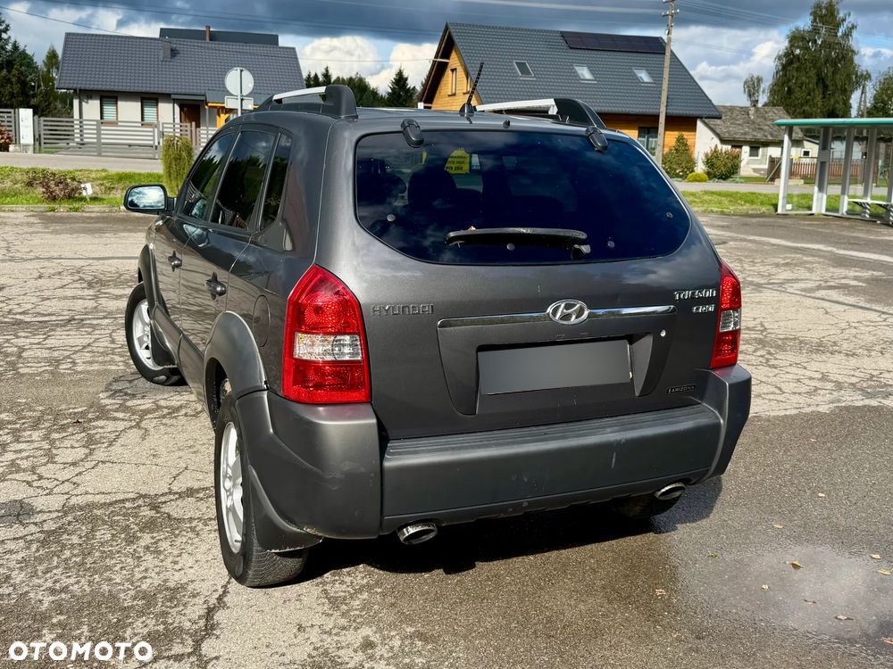 Hyundai Tucson 2.0 CRDi VGT 2WD Automatik GLS - 2