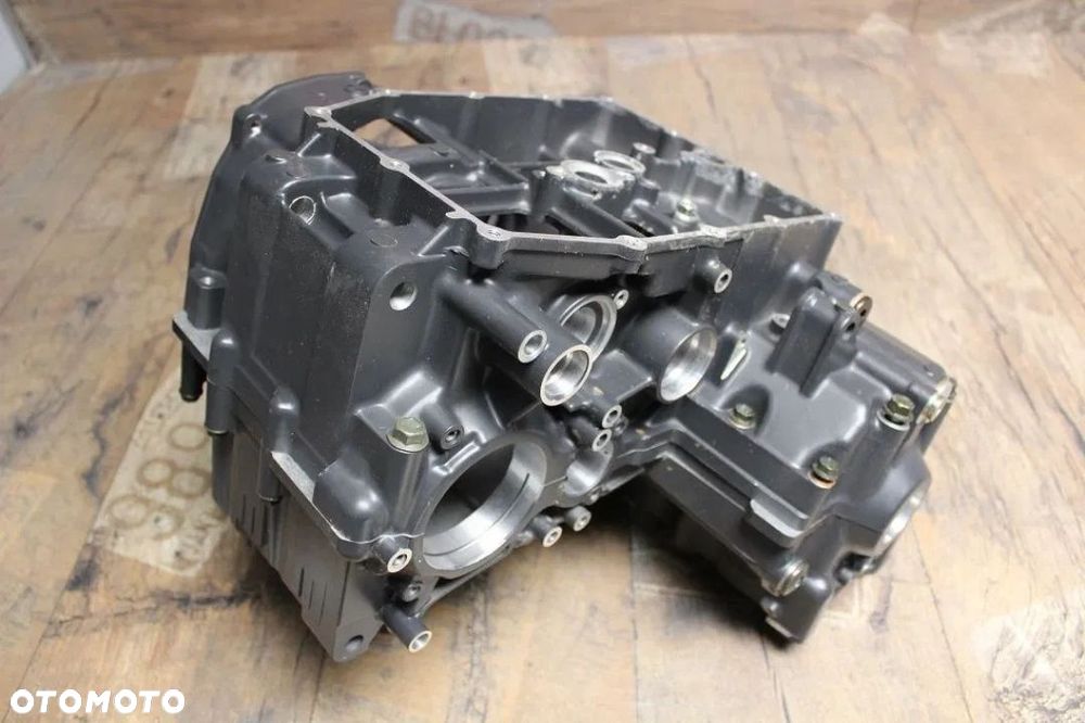 SILNIK KARTERY BLOK SUZUKI GSXR 750 GSX-R750 - 11