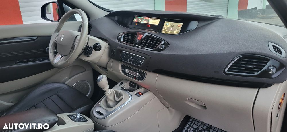 Renault Scenic - 22