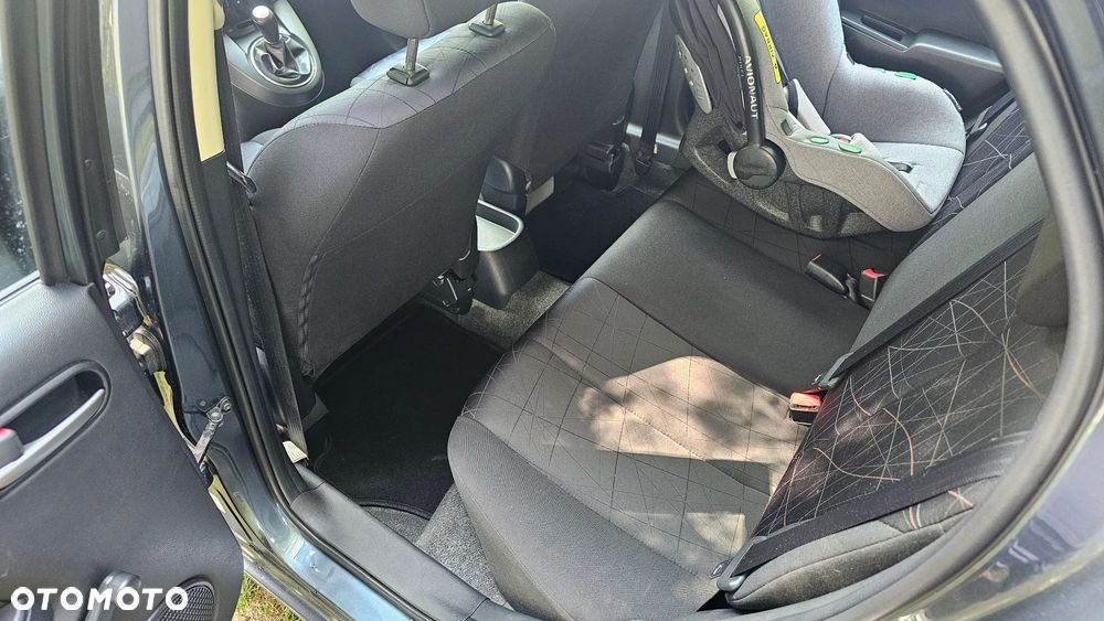 Mazda 2 - 5
