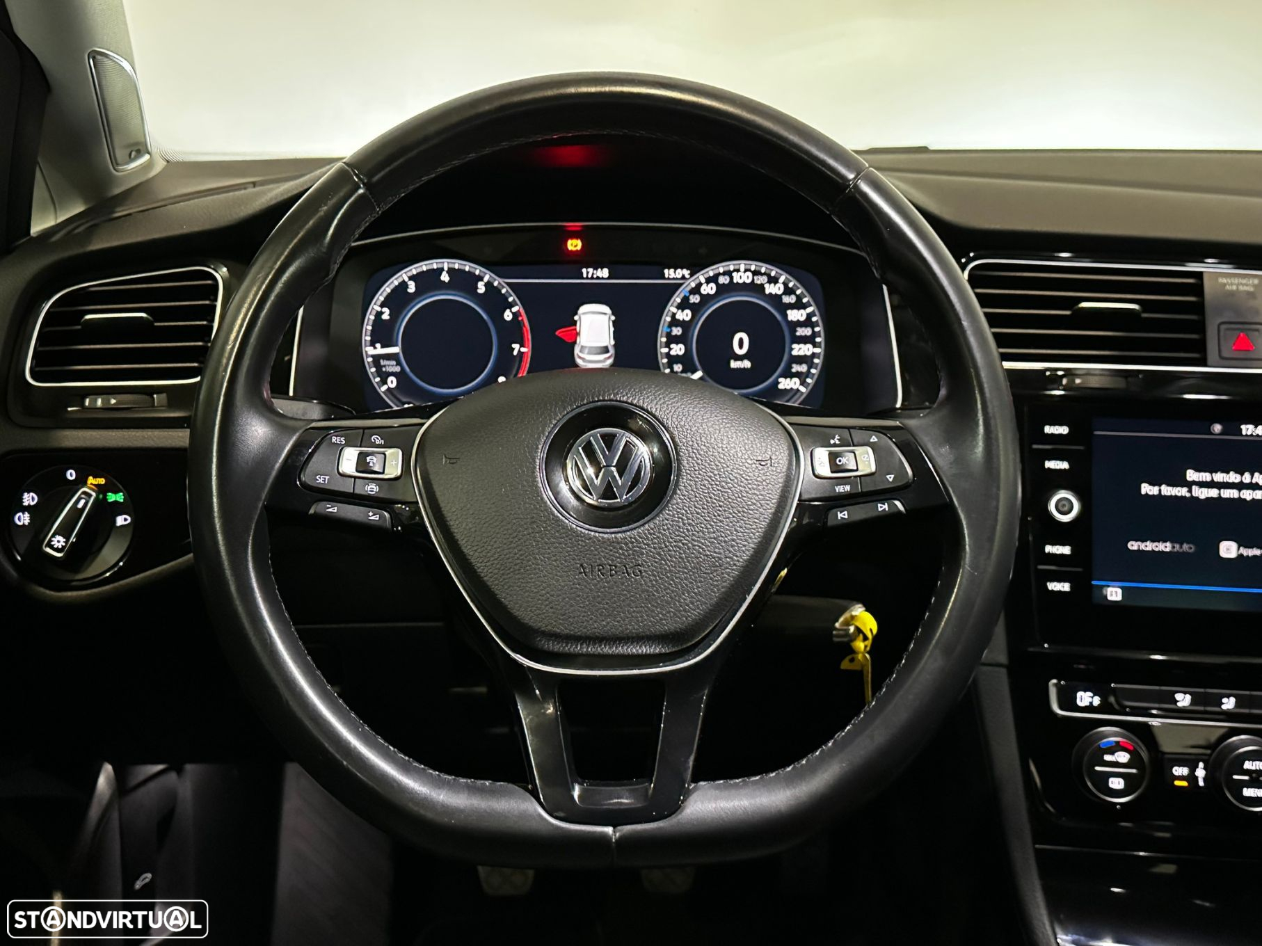 VW Golf 1.0 TSI Trendline Pack - 21