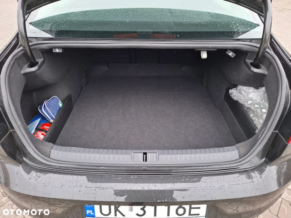 Volkswagen Passat 1.5 TSI EVO Business - 33