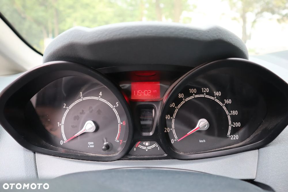Ford Fiesta 1.25 Ambiente - 10