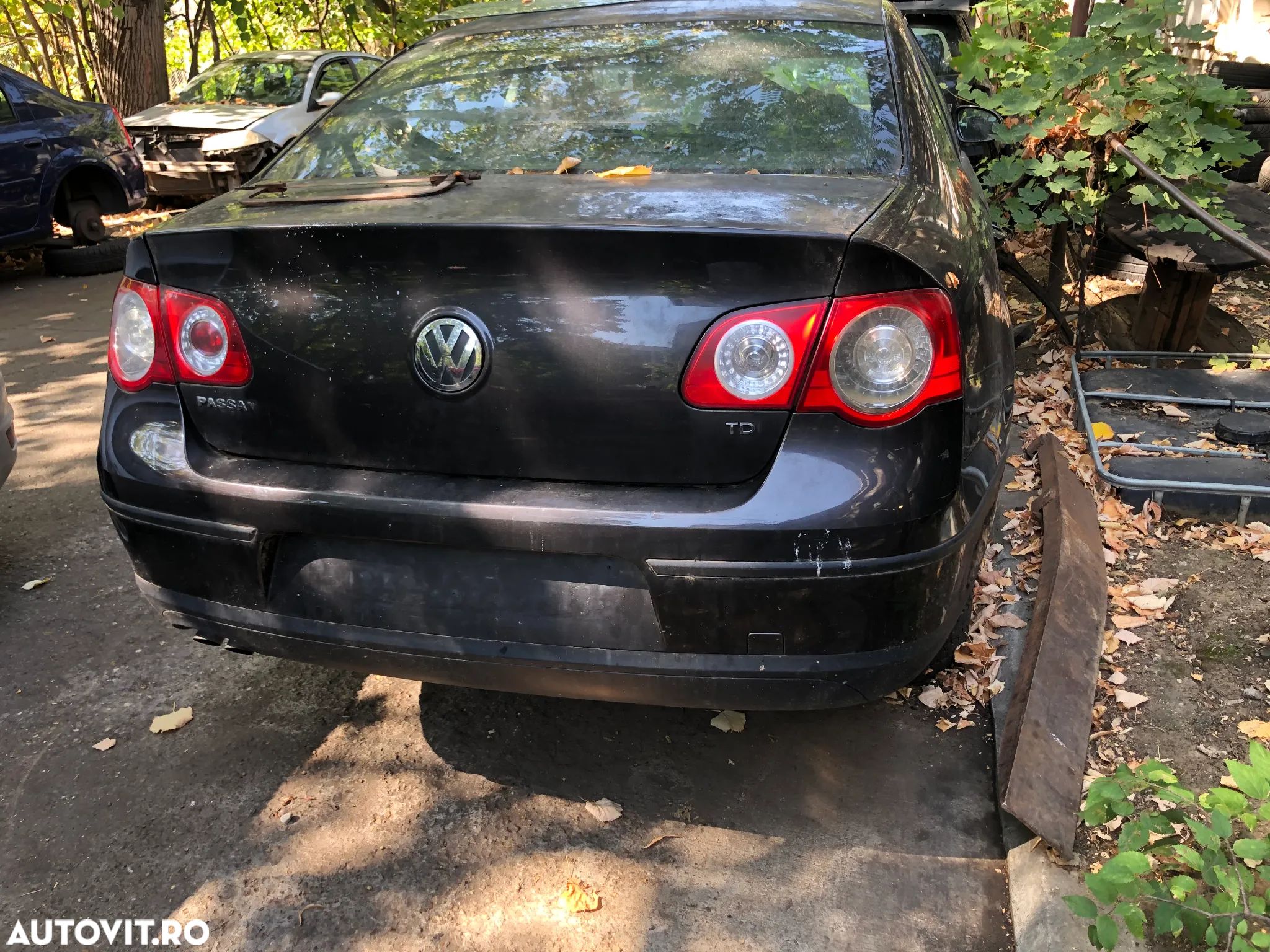 Lampa/tripla stop stanga/dreapta aripa haion VW Passat b6 sedan - 1