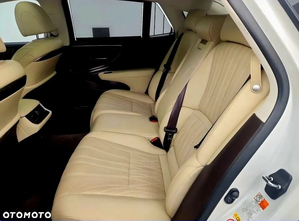 Lexus LS 500 Omotenashi AWD - 21