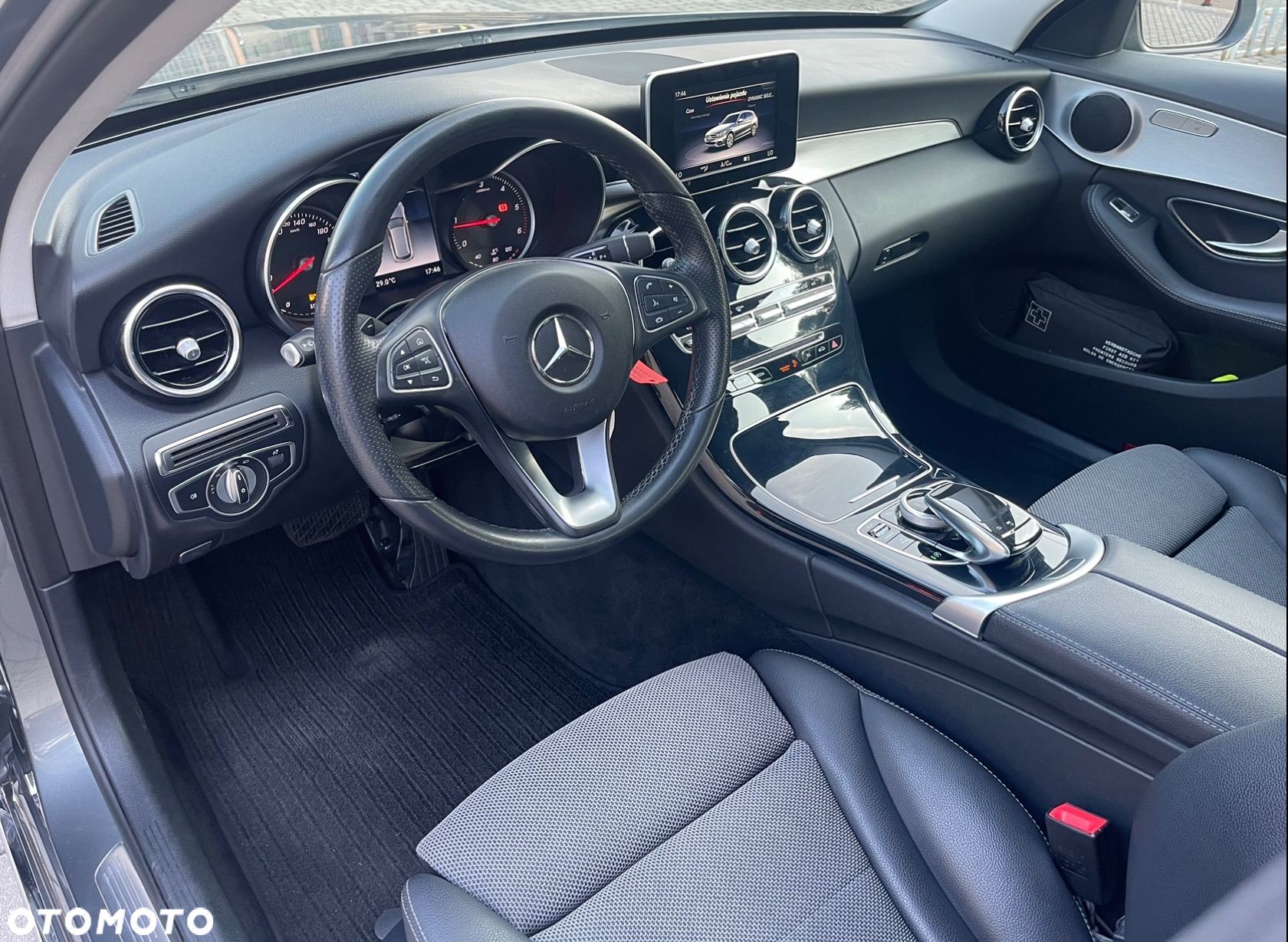 Mercedes-Benz Klasa C 200 d T 9G-TRONIC Avantgarde - 11