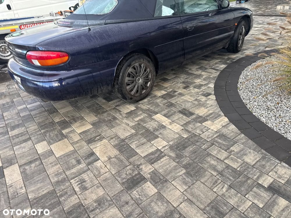 Chrysler Stratus LX 2.0 - 15