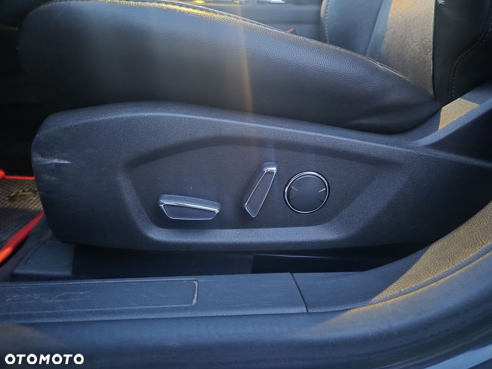 Ford Fusion - 14