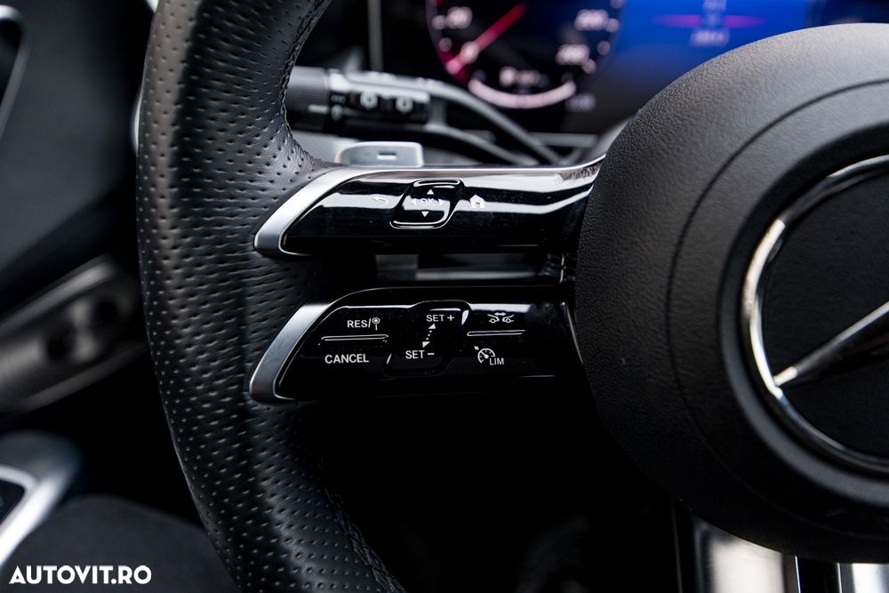 Mercedes-Benz GLC - 26